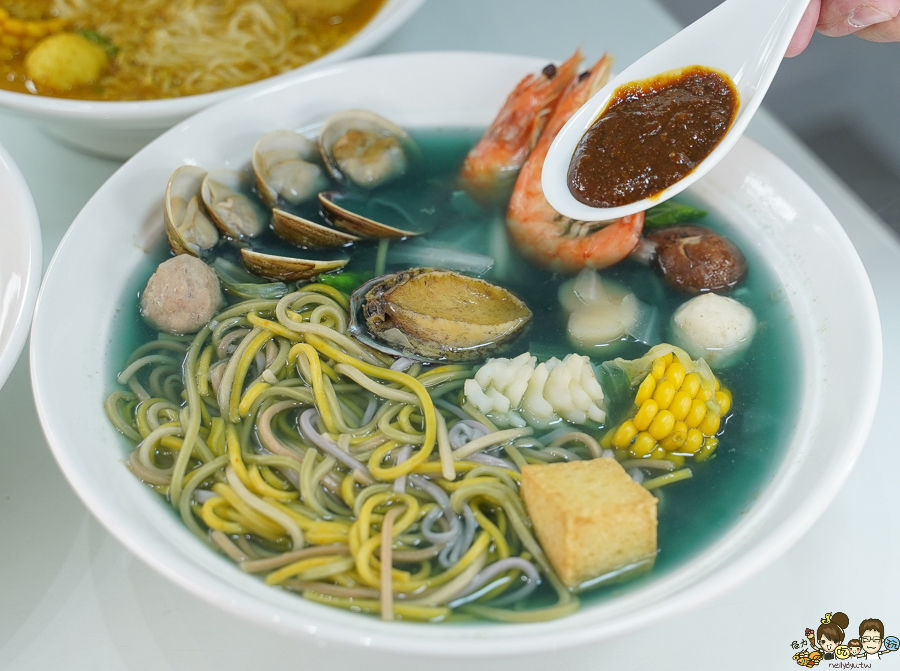 女巫泰泰 泰國 泰式 南洋 獨創 獨特 高雄麵食 牛肉麵 泰式奶茶 美食推薦 必吃