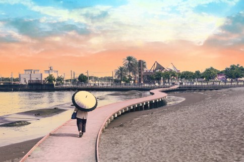 高雄「彌陀漁港海岸光廊」打卡必拍海中木棧道&免費玩水玩沙親子景點,附交通攻略 高雄「彌陀漁港海岸光廊」打卡必拍海中木棧道&免費玩水玩沙親子景點,附交通攻略