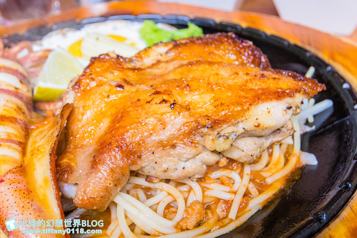 [宜蘭美食]來來牛排(附菜單)/平假日都客滿要預約CP值超高/義大利麵加量不加價