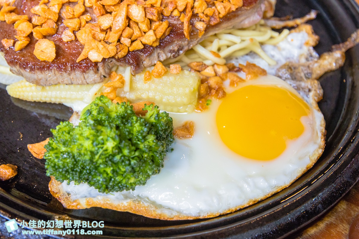 [宜蘭美食]來來牛排(附2023菜單)/平假日都客滿要預約CP值超高/義大利麵加量不加價