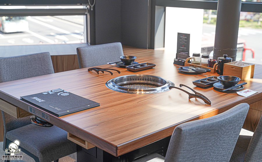 燒肉無双 首間 文山特區 聚餐 慶生 約會 家庭聚會 澄清湖 美食 推薦 燒肉 燒烤