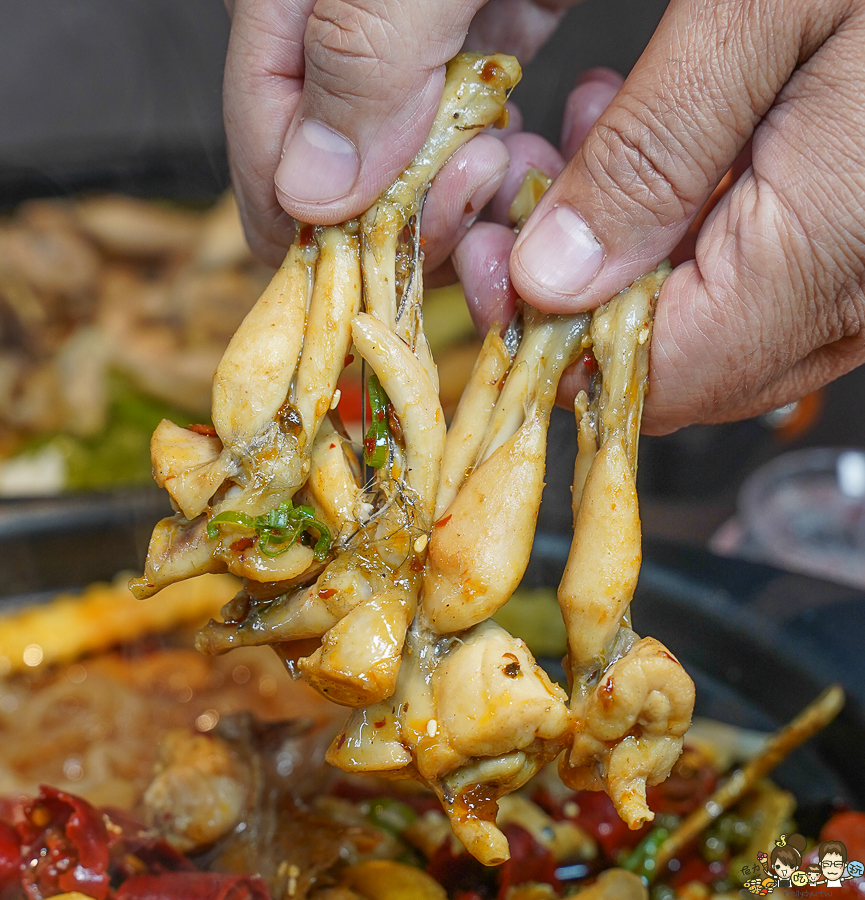 爆爆蛙 鍋物 高鐵 拌鍋 特色 主題餐廳 特色 獨家 全台首間 聚餐 麻辣