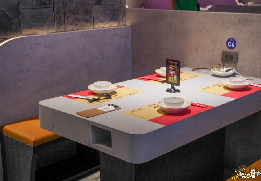 爆爆蛙 鍋物 高鐵 拌鍋 特色 主題餐廳 特色 獨家 全台首間 聚餐 麻辣