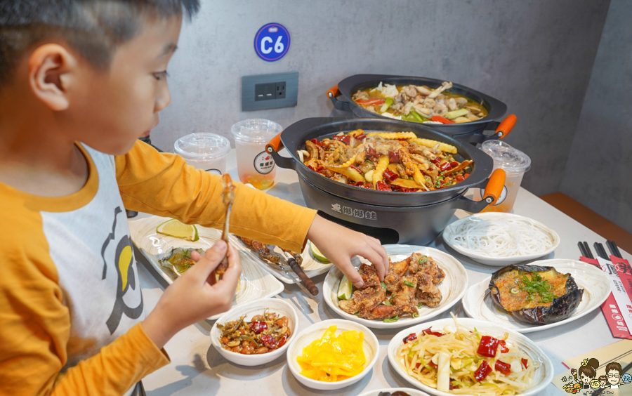 爆爆蛙 鍋物 高鐵 拌鍋 特色 主題餐廳 特色 獨家 全台首間 聚餐 麻辣