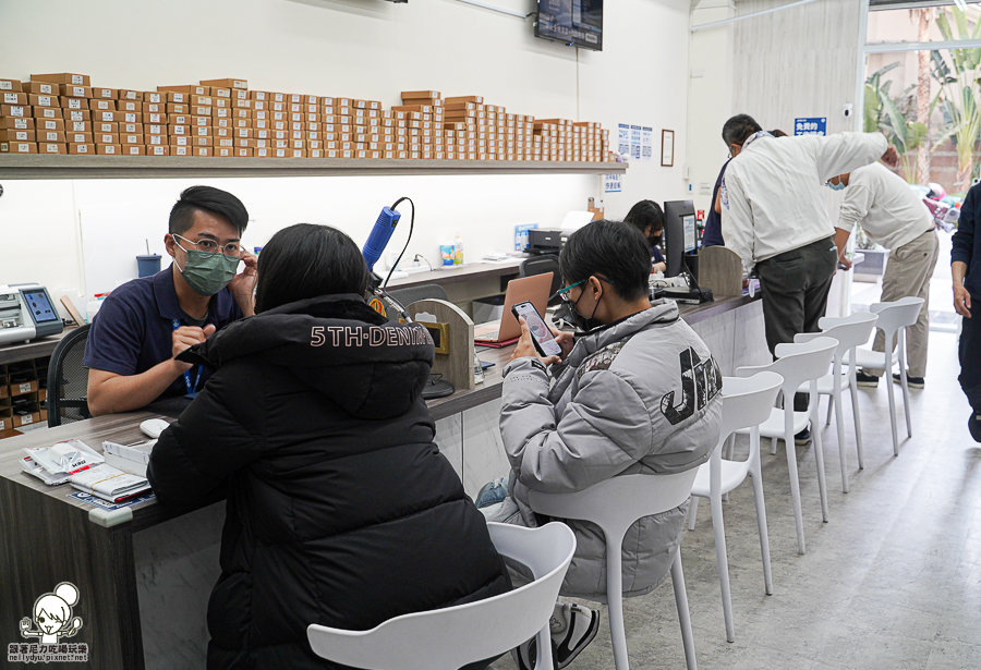 Q哥 手機 搶救 包膜 螢幕貼 一條龍 手機週邊 新手機 二手機 3C 高雄手機推薦