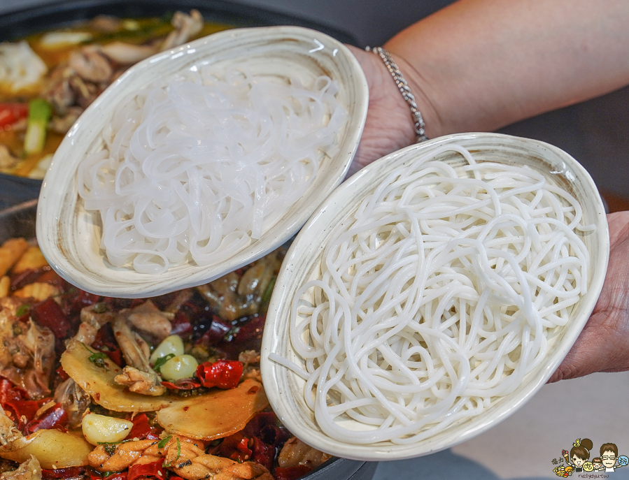 爆爆蛙 鍋物 高鐵 拌鍋 特色 主題餐廳 特色 獨家 全台首間 聚餐 麻辣