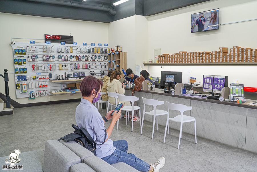 Q哥 手機 搶救 包膜 螢幕貼 一條龍 手機週邊 新手機 二手機 3C 高雄手機推薦