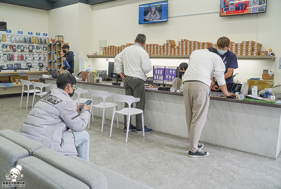 Q哥 手機 搶救 包膜 螢幕貼 一條龍 手機週邊 新手機 二手機 3C 高雄手機推薦