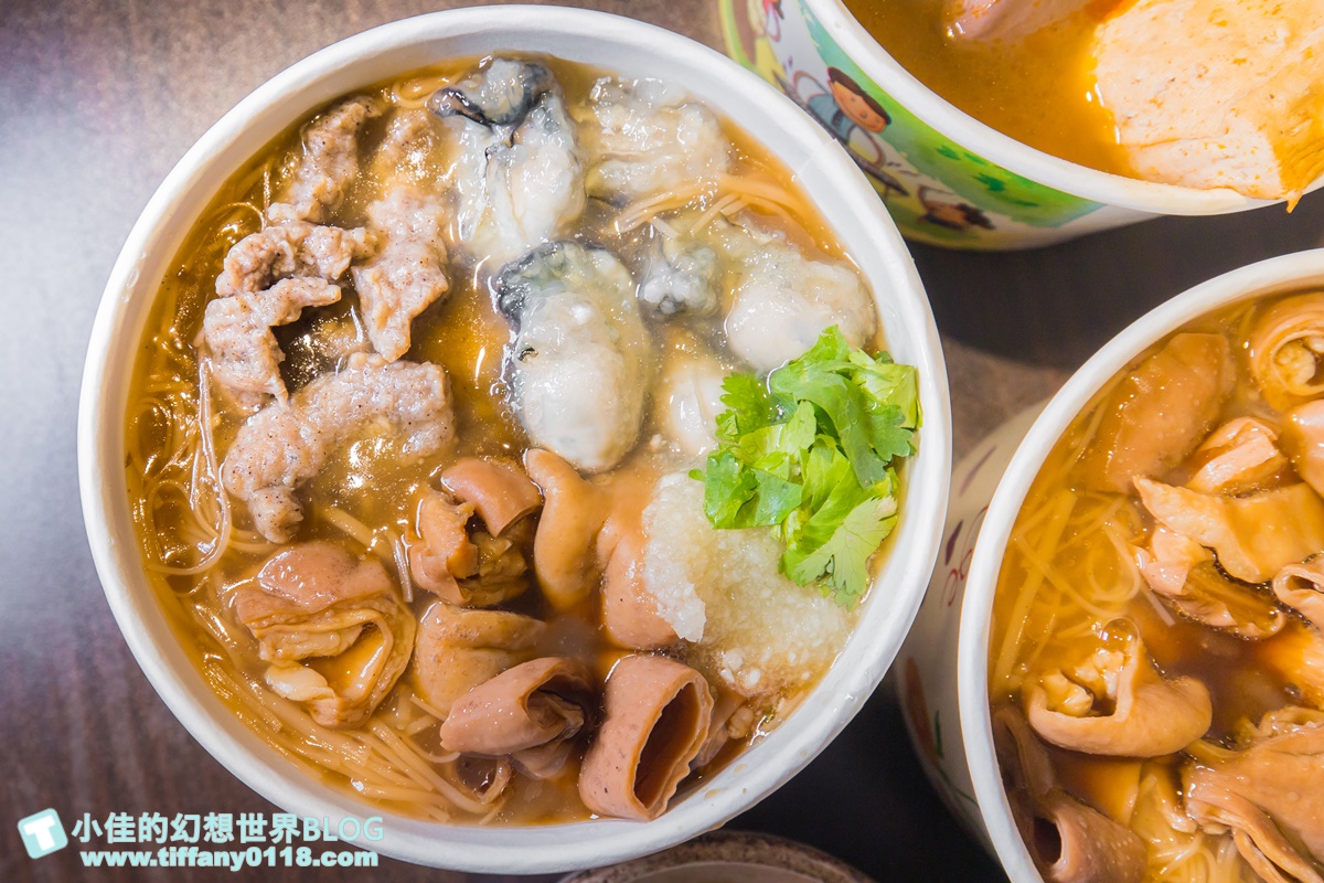 [三重美食]許記麵線/巷弄內的銅板排隊美食/三寶麵線超澎湃/麻辣臭豆腐鴨血入味好吃/三重排隊美食推薦