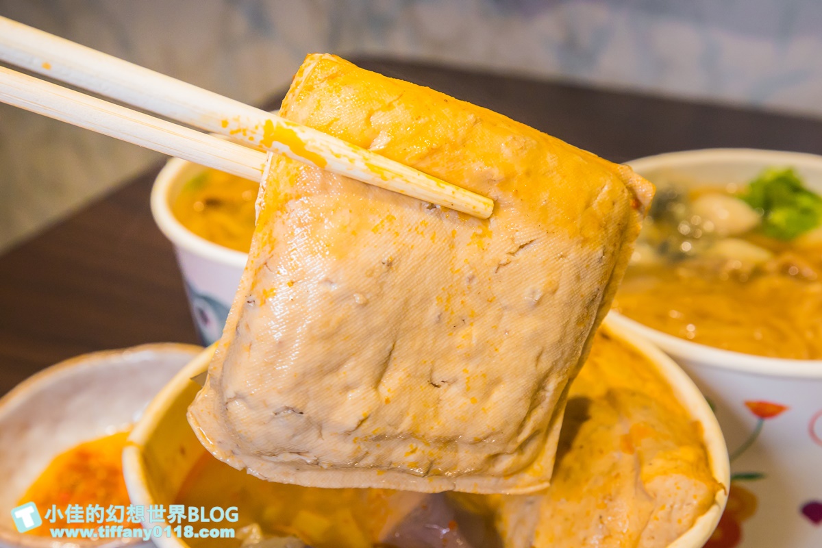 [三重美食]許記麵線/巷弄內的銅板排隊美食/三寶麵線超澎湃/麻辣臭豆腐鴨血入味好吃/三重排隊美食推薦