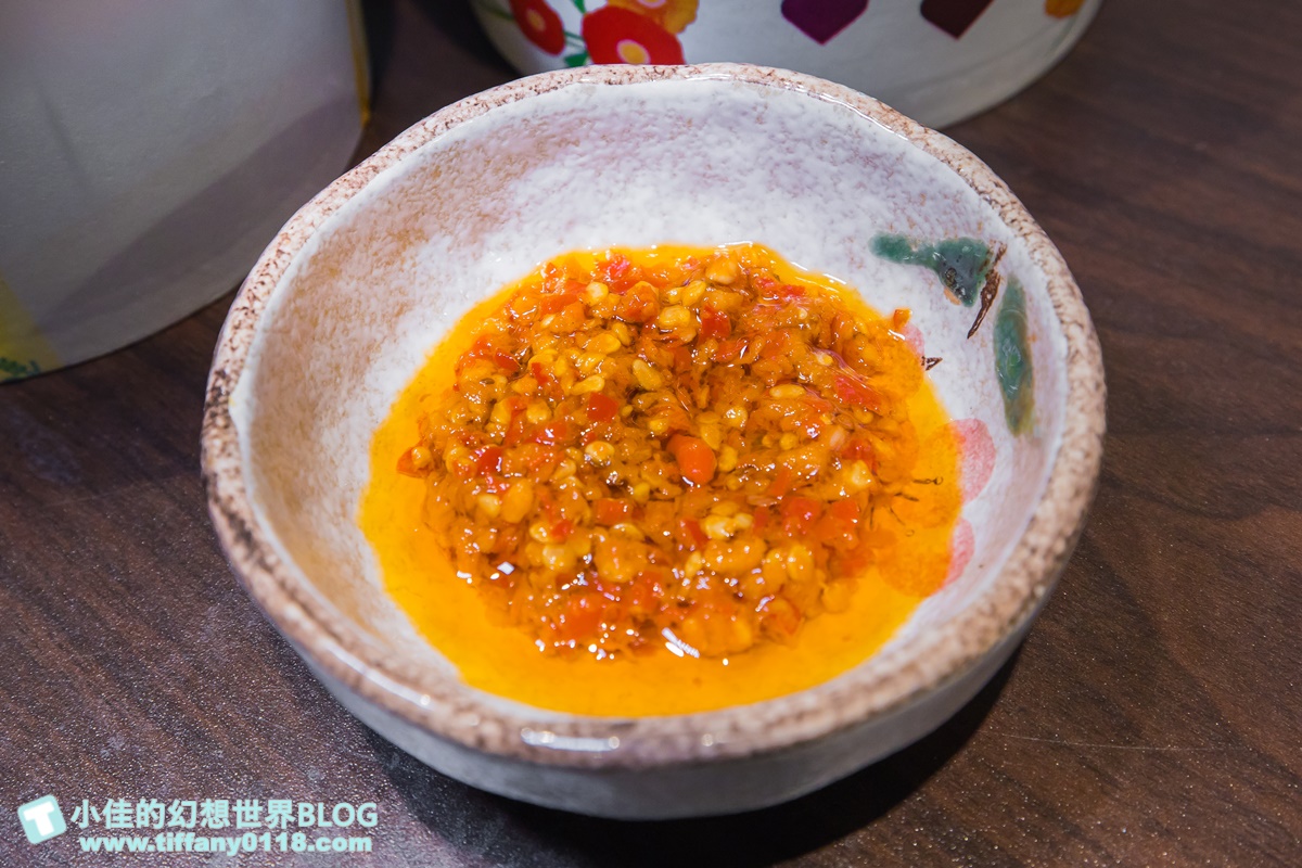 [三重美食]許記麵線/巷弄內的銅板排隊美食/三寶麵線超澎湃/麻辣臭豆腐鴨血入味好吃/三重排隊美食推薦