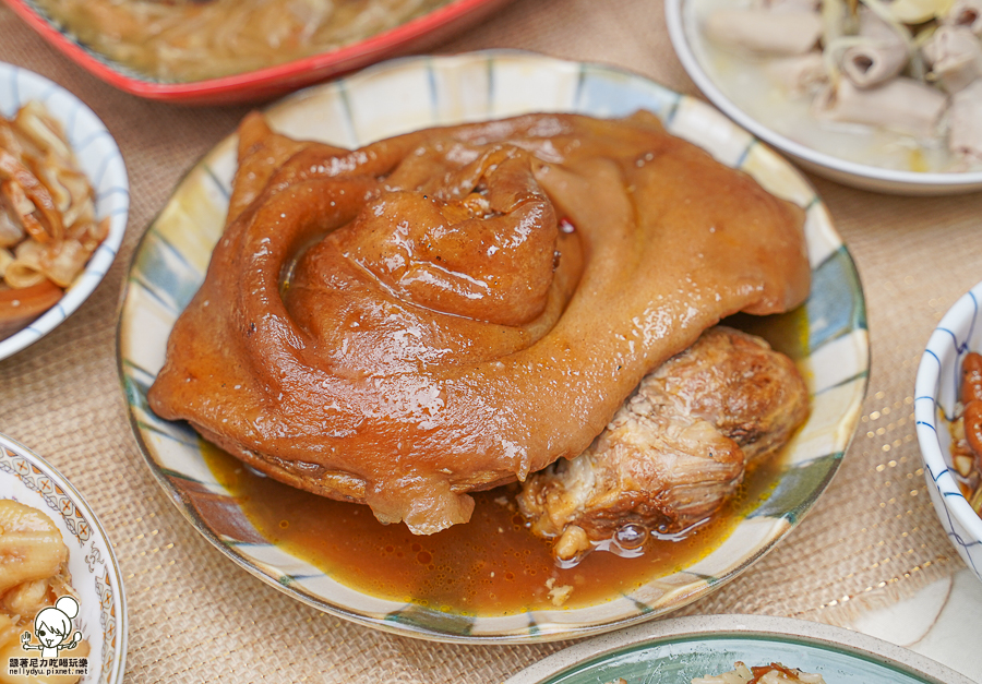吉祥魚翅羹 辦桌菜 辦桌 封肉 羹湯 台菜 手路菜 傳統市場 市場美食 高雄美食