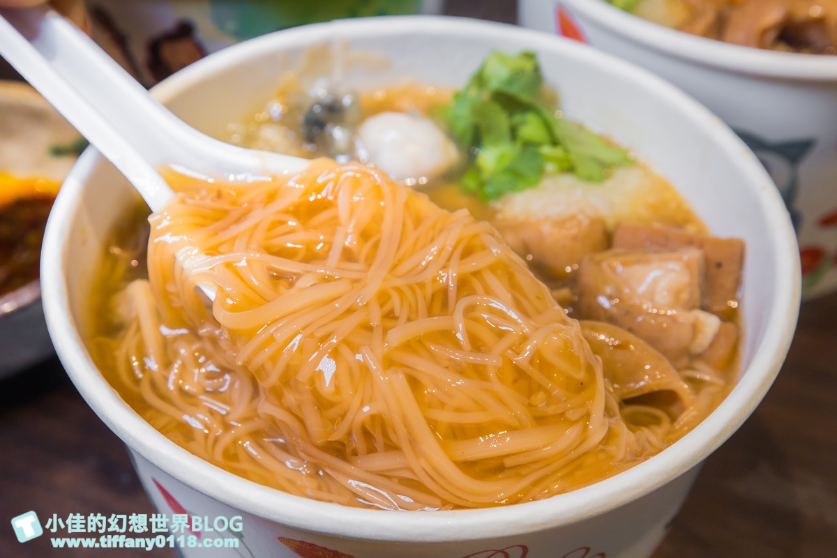 [三重美食]許記麵線/巷弄內的銅板排隊美食/三寶麵線超澎湃/麻辣臭豆腐鴨血入味好吃/三重排隊美食推薦