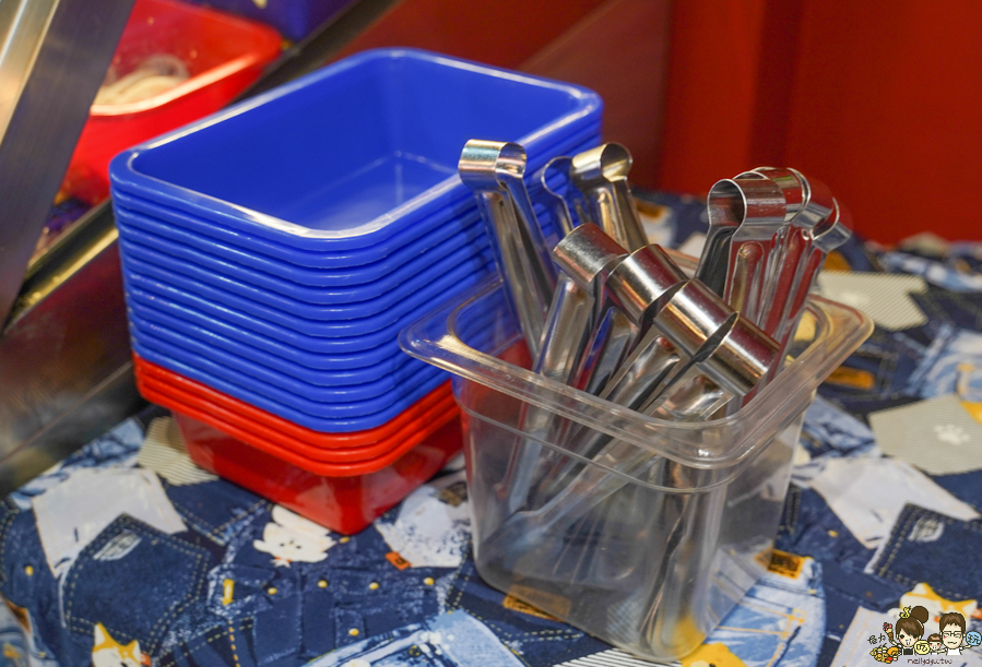 鼎香乾鍋、酸菜魚、水煮牛 高雄美食 聚餐 鍋物 火鍋 麻辣 乾鍋 兩吃 好吃 推薦 獨門 特色 川味