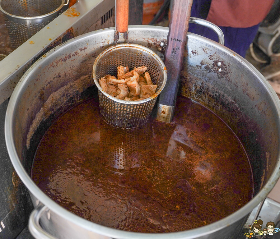 牛肉麵 肉肉控 台南美食 必吃牛肉麵 好吃 推薦 在地 宅配 冷凍包 新鮮 小拉麵