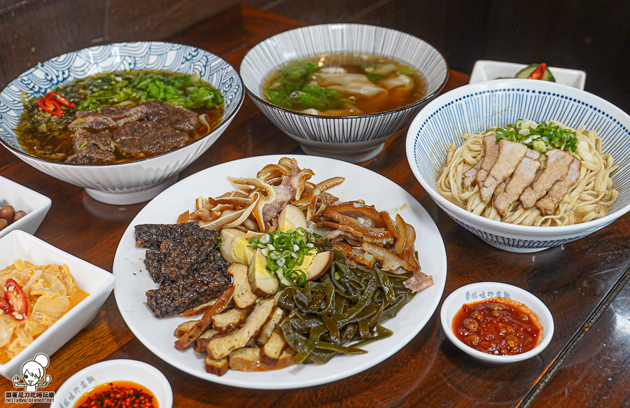 風味外省麵 燕巢 美食 在地 特色 景點 旅遊 親子 聚餐 好停車 阿公店 旅遊 美食推薦 自製麵條 滷味