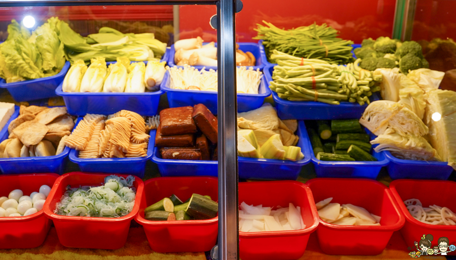 鼎香乾鍋、酸菜魚、水煮牛 高雄美食 聚餐 鍋物 火鍋 麻辣 乾鍋 兩吃 好吃 推薦 獨門 特色 川味