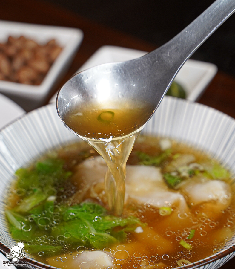 風味外省麵 燕巢 美食 在地 特色 景點 旅遊 親子 聚餐 好停車 阿公店 旅遊 美食推薦 自製麵條 滷味
