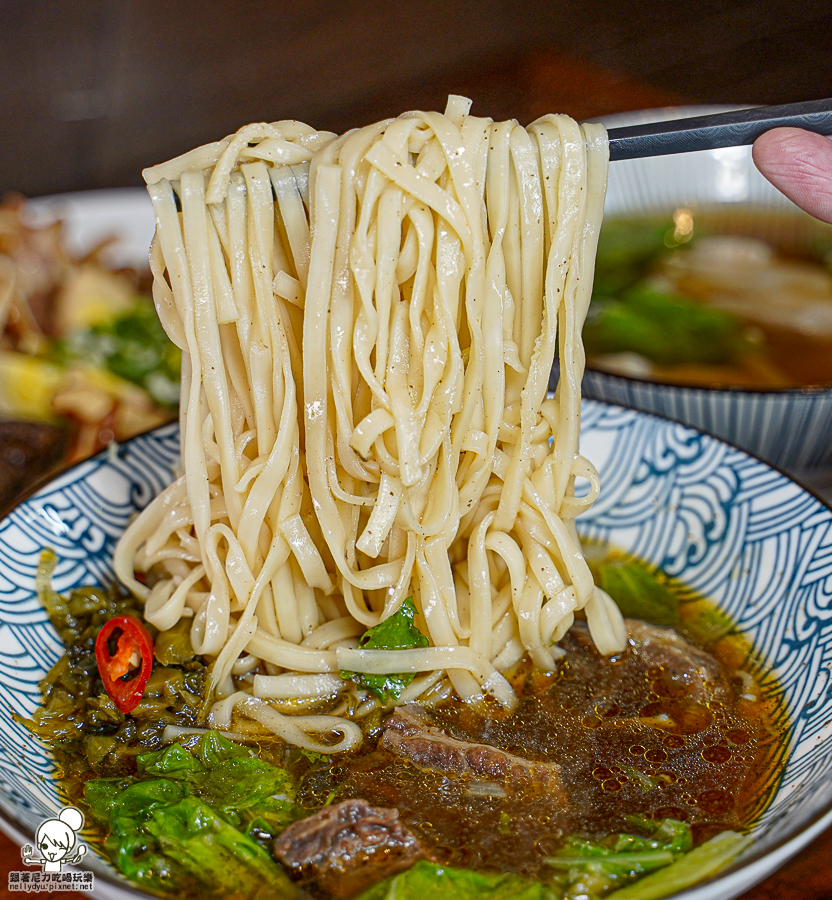 風味外省麵 燕巢 美食 在地 特色 景點 旅遊 親子 聚餐 好停車 阿公店 旅遊 美食推薦 自製麵條 滷味