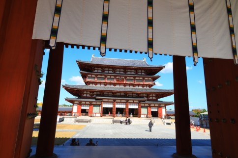 【奈良景點】世界文化遺產藥師寺：奈良千年歷史佛寺，藥師三尊＆佛足石必看重點