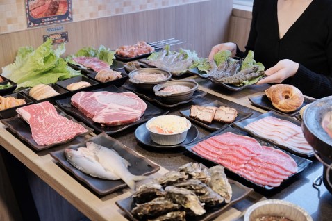 新竹美食│愛烤愛對囉燒烤吃到飽新竹店。愛烤肉的人來這裡就對囉‧新竹市區聚餐推薦*