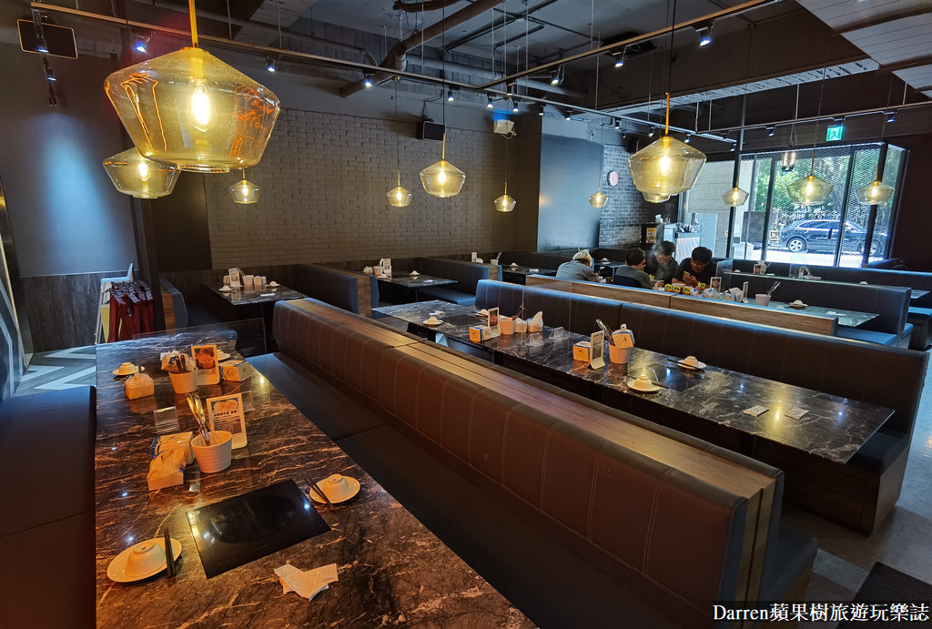 西門美食|心心麻辣鍋西門店/西門麻辣鍋吃到飽(菜單價錢)