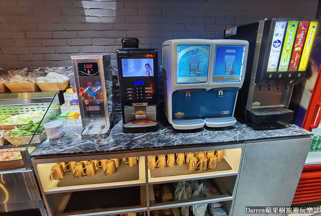 西門美食|心心麻辣鍋西門店/西門麻辣鍋吃到飽(菜單價錢)