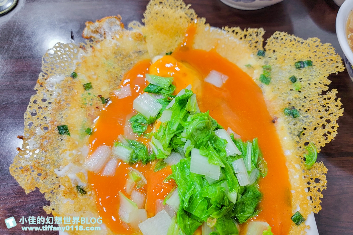 [三重美食]雲林鍋貼/獨門冰花脆皮蚵仔煎+脆皮鍋貼+爆好喝酸辣湯/店面乾淨價錢合理的三重美食推薦