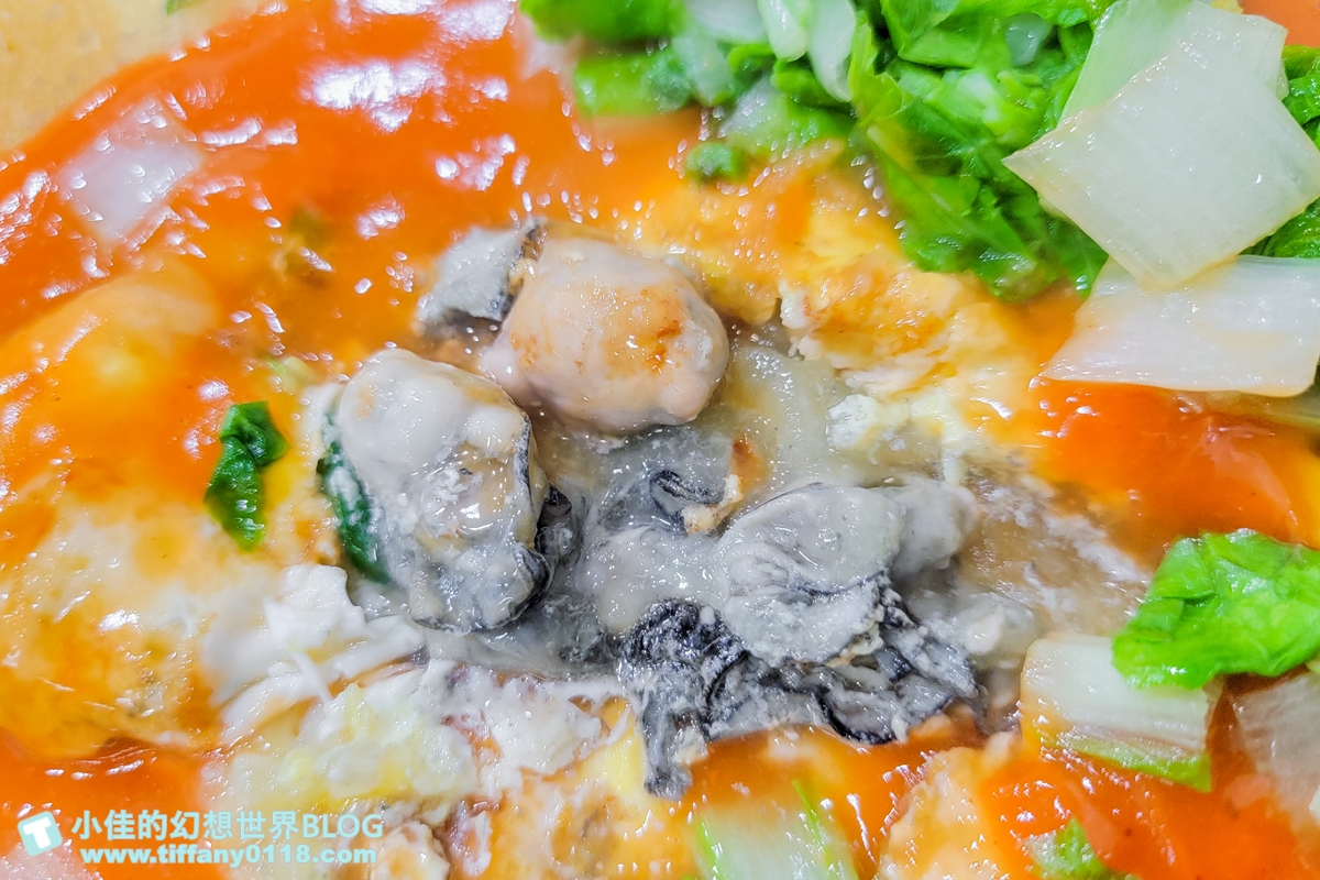 [三重美食]雲林鍋貼/獨門冰花脆皮蚵仔煎+脆皮鍋貼+爆好喝酸辣湯/店面乾淨價錢合理的三重美食推薦