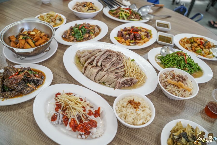 玖肆鴨霸 小琉球必吃 小琉球美食 鴨肉 熱炒 鮮味 新鮮 圓桌 聚餐 聚會 潛水客推薦