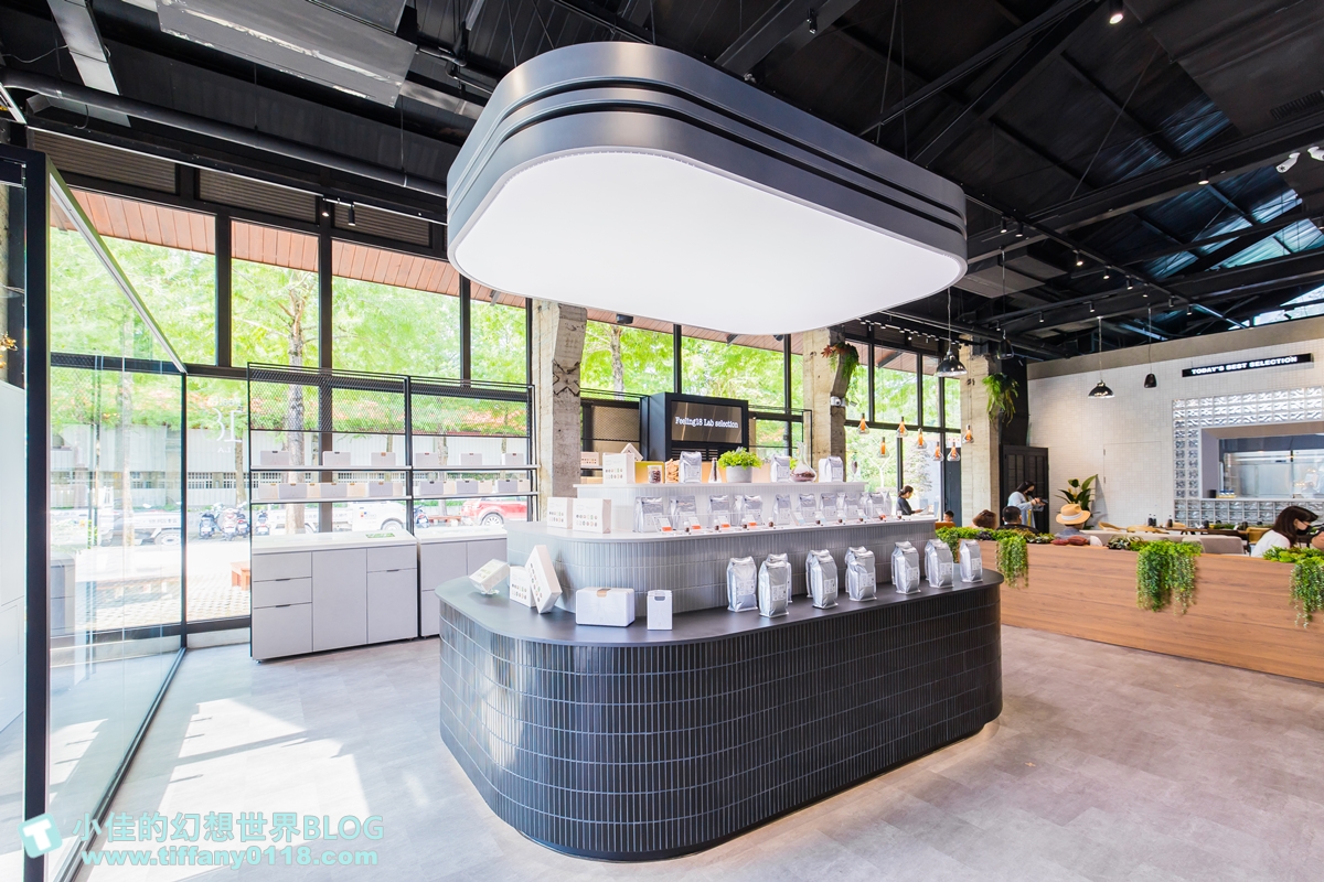 [南投景點]Feeling18 Lab烘焙研究所/實驗室風格的網美咖啡館/好吃好喝好拍/南投埔里景點推薦