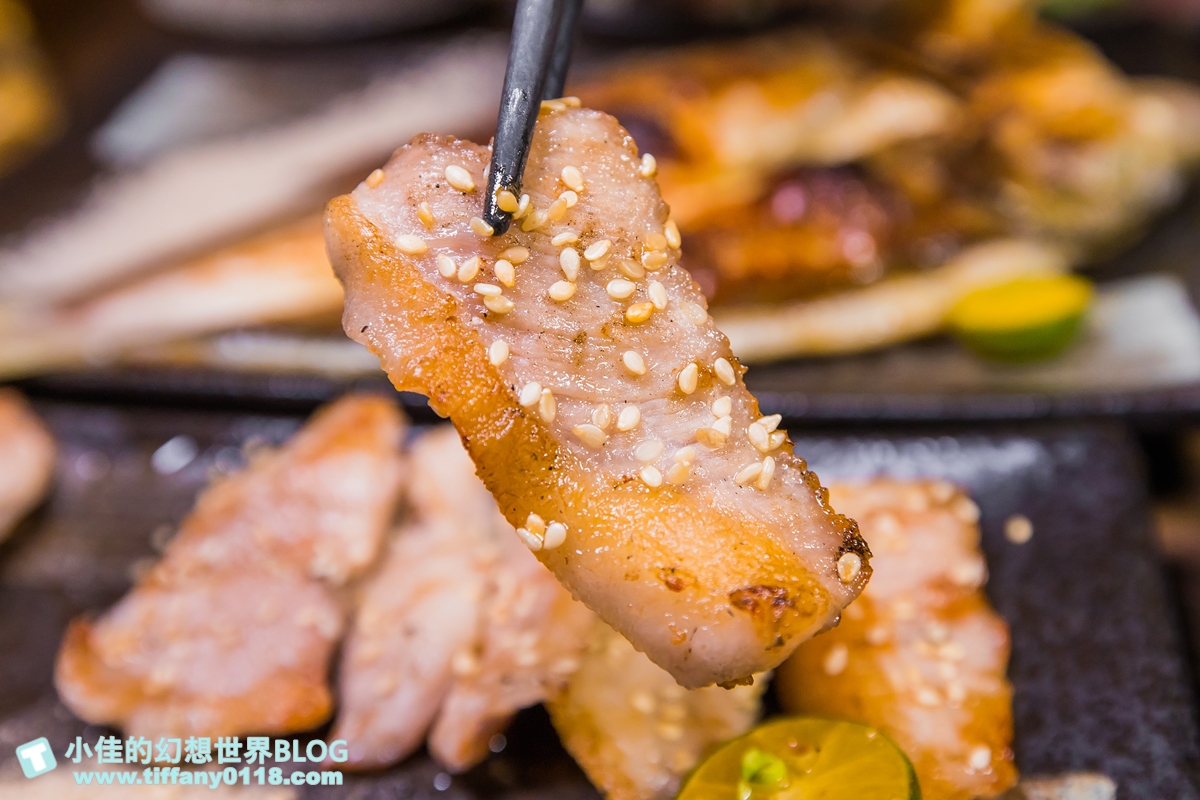 [板橋美食]老串角居酒屋(附菜單)/Google評價4.9平日人潮就爆滿/近江子翠捷運站/不定期創意料理好吃交通又方便/板橋居酒屋推薦