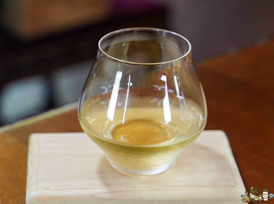 無菜單 高雄無菜單 地中海料理 桑卓主廚 文山特區 限定 限量 紅酒 咖啡 茶飲