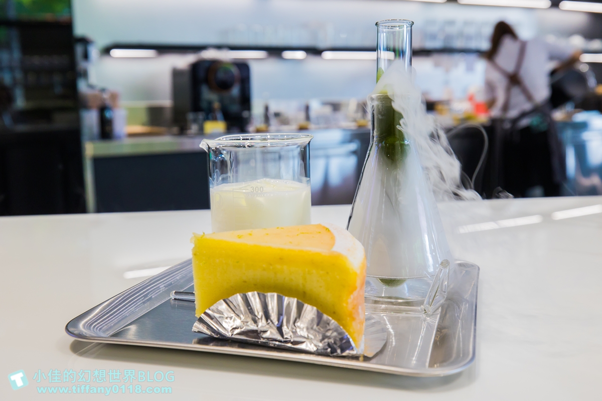 [南投景點]Feeling18 Lab烘焙研究所/實驗室風格的網美咖啡館/好吃好喝好拍/南投埔里景點推薦