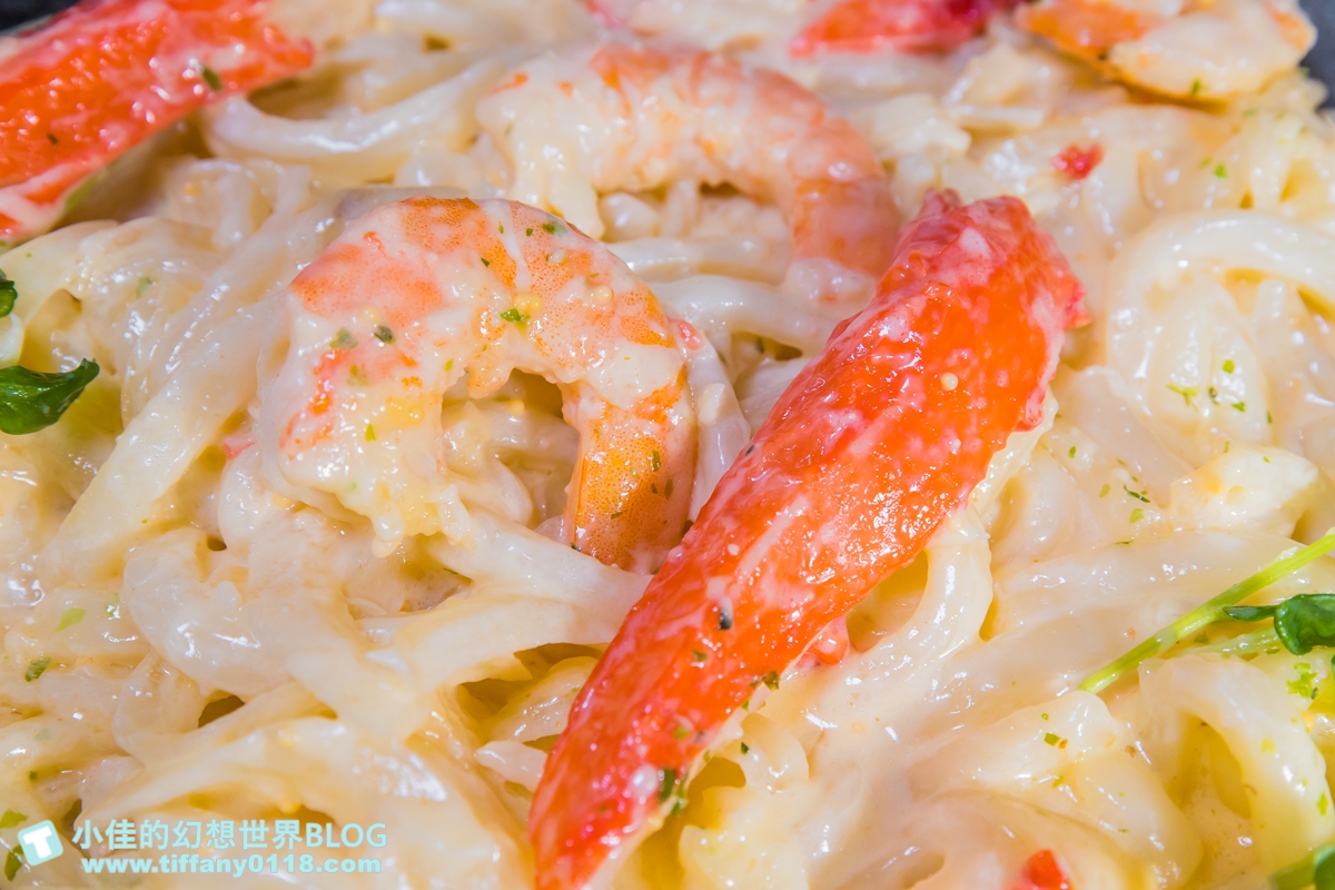 [板橋美食]老串角居酒屋(附菜單)/Google評價4.9平日人潮就爆滿/近江子翠捷運站/不定期創意料理好吃交通又方便/板橋居酒屋推薦