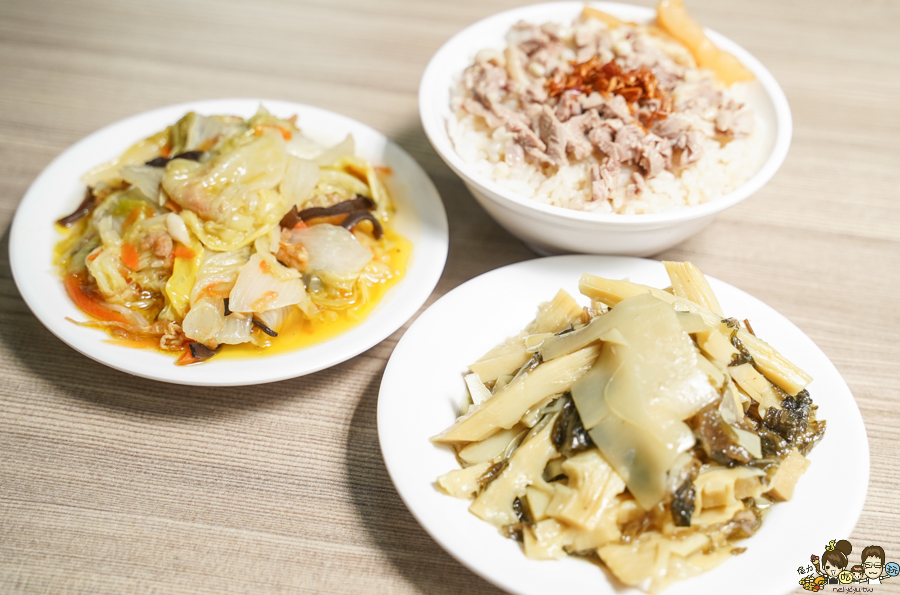 玖肆鴨霸 小琉球必吃 小琉球美食 鴨肉 熱炒 鮮味 新鮮 圓桌 聚餐 聚會 潛水客推薦