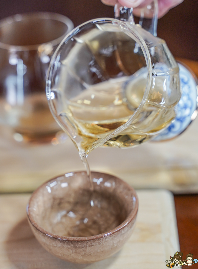 無菜單 高雄無菜單 地中海料理 桑卓主廚 文山特區 限定 限量 紅酒 咖啡 茶飲