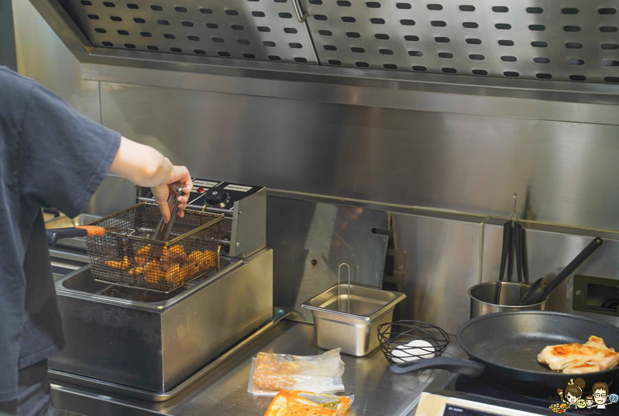 發肉覓 餐盒 輕食餐盒 外帶餐盒 左營餐盒 北高雄美食 必吃 上班族 冷凍食品 