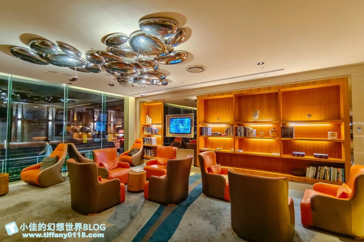 [高鐵假期]高雄兩天一夜親子小旅行/搭高鐵讓你用銅板價格入住飯店超划算的懶人玩法