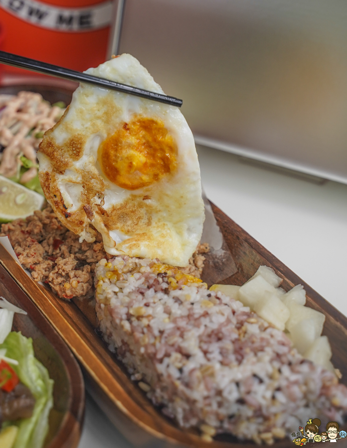 發肉覓 餐盒 輕食餐盒 外帶餐盒 左營餐盒 北高雄美食 必吃 上班族 冷凍食品 