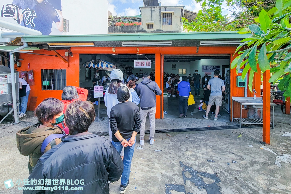 [新竹美食]鷹王肉圓(附菜單)/偏僻超大鐵皮屋裡營業超過一甲子的美味烤香腸和肉圓/新竹美食推薦