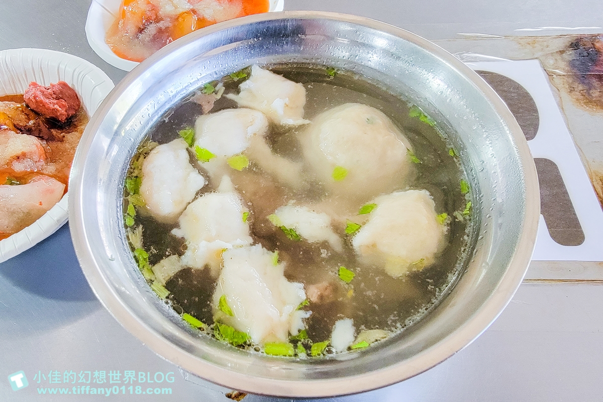 [新竹美食]鷹王肉圓(附菜單)/偏僻超大鐵皮屋裡營業超過一甲子的美味烤香腸和肉圓/新竹美食推薦