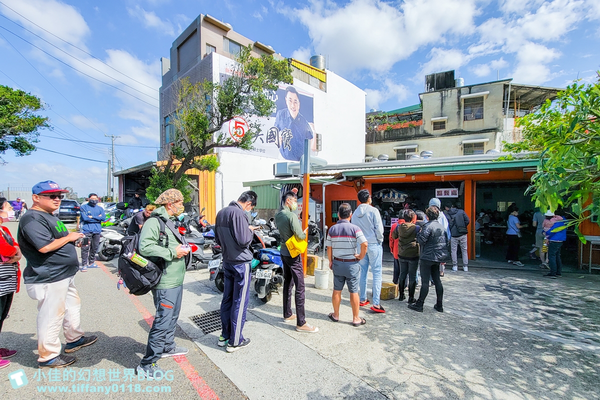 [新竹美食]鷹王肉圓(附菜單)/偏僻超大鐵皮屋裡營業超過一甲子的美味烤香腸和肉圓/新竹美食推薦