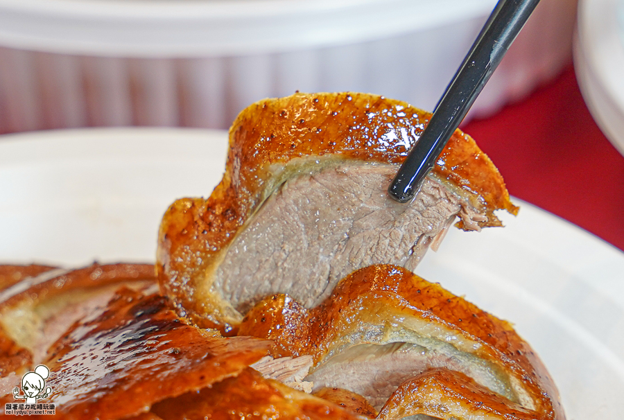 高雄烤鴨外帶 烤鴨團圓外帶餐 外帶年菜 年菜外帶 除夕 團圓 桌菜 包廂 經典 招牌 必吃 2024高雄年菜 鴨點棧