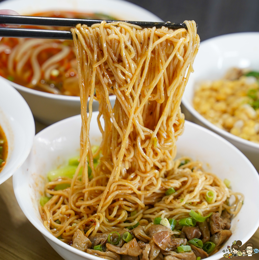 四川重慶香麻 川渝重慶小麵館 正宗 地道 廣式滷水 東港美食 全台首間 酸辣粉 紅燒 川味紅燒