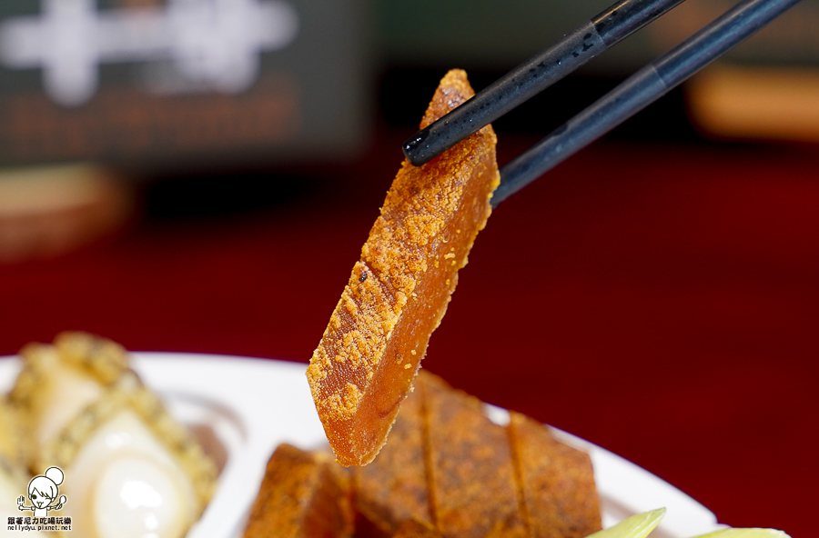 高雄烤鴨外帶 烤鴨團圓外帶餐 外帶年菜 年菜外帶 除夕 團圓 桌菜 包廂 經典 招牌 必吃 2024高雄年菜 鴨點棧