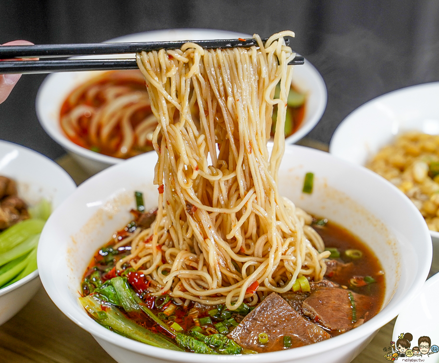 四川重慶香麻 川渝重慶小麵館 正宗 地道 廣式滷水 東港美食 全台首間 酸辣粉 紅燒 川味紅燒