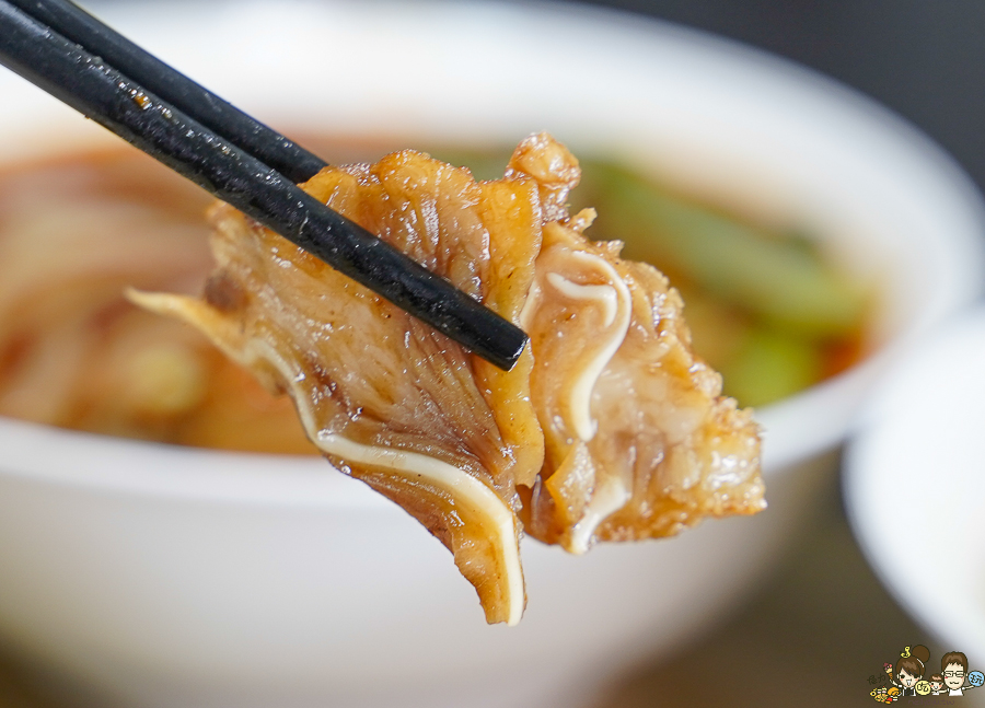 四川重慶香麻 川渝重慶小麵館 正宗 地道 廣式滷水 東港美食 全台首間 酸辣粉 紅燒 川味紅燒