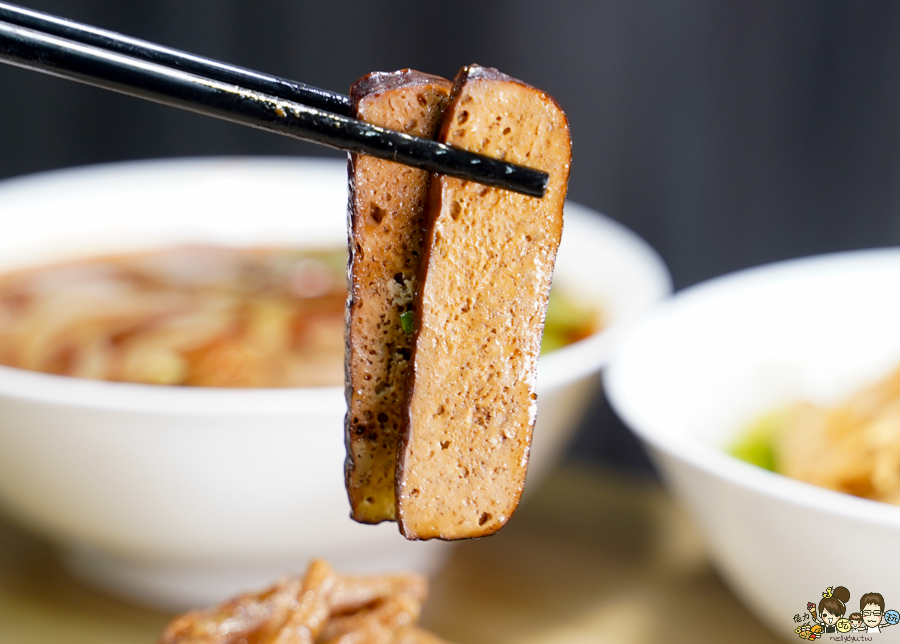 四川重慶香麻 川渝重慶小麵館 正宗 地道 廣式滷水 東港美食 全台首間 酸辣粉 紅燒 川味紅燒