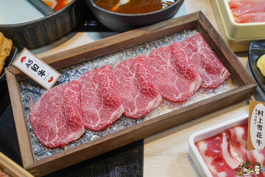 村上一小鍋 特色個人鍋 獨享鴛鴦鍋 免費自助吧 高雄火鍋推薦 高雄美食 鍋物 火鍋 聚餐 約會 網美 日系 